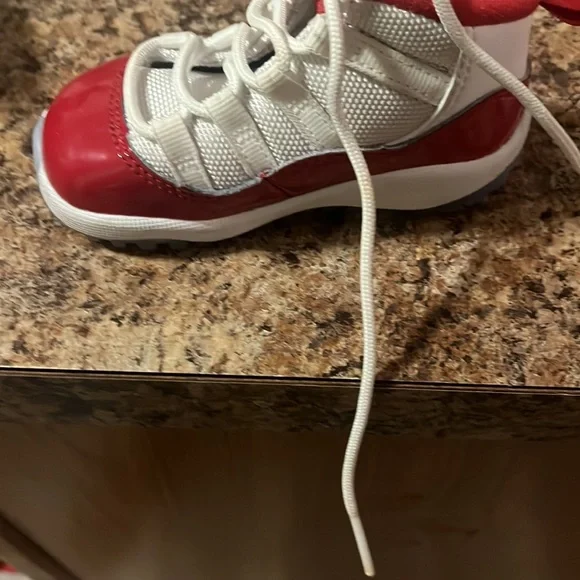 Jordan Retro - Picture 2 of 2